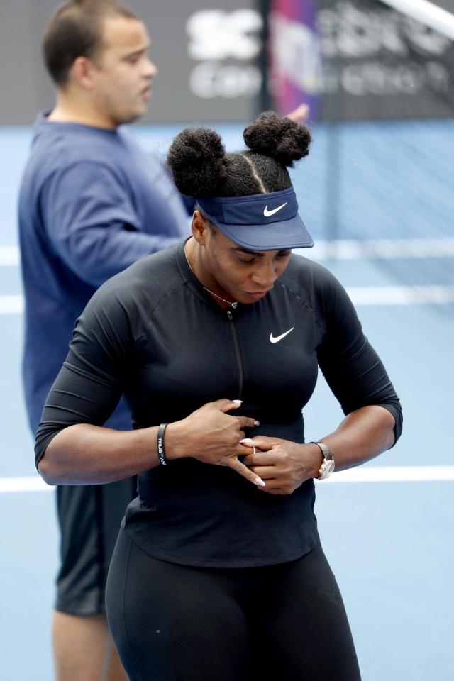 Serena could be seen putting her ring on her right hand during training 