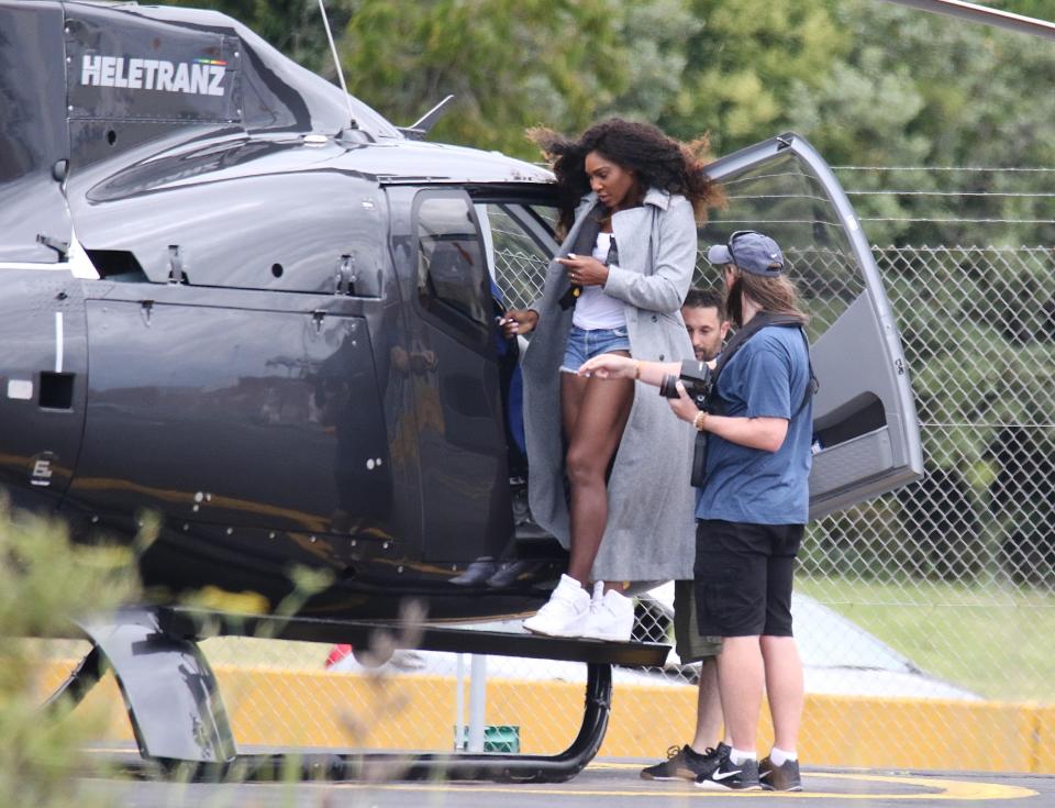 The tennis star looked effortlessly glamorous as she boarded the chopper