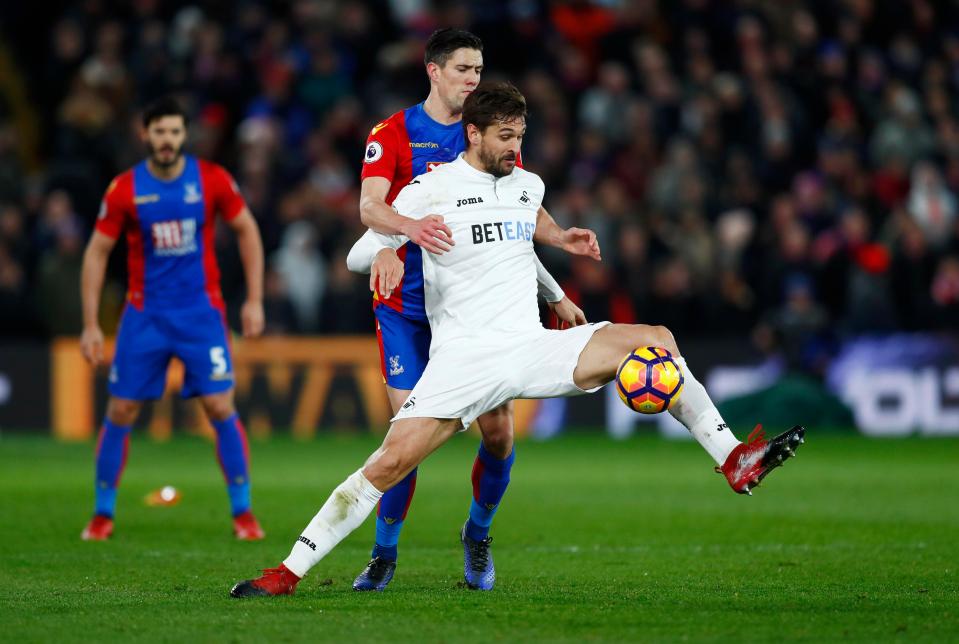  Fernando Llorente is set for a loan move to Chelsea