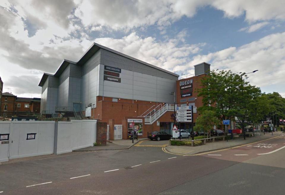  Nando's in Aylesbury had to turn away customers after a delivery fail meant they had to chicken