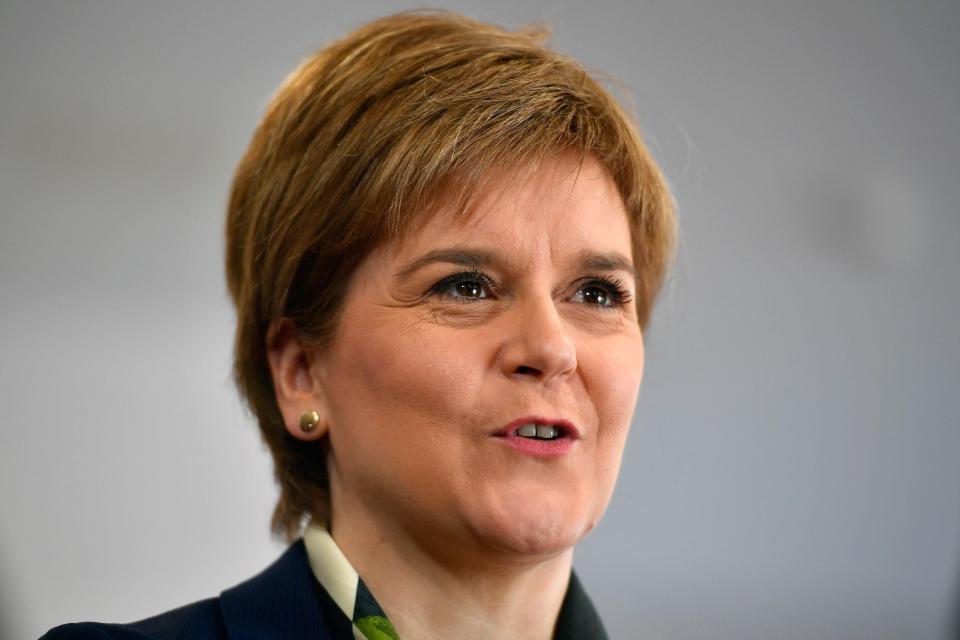  The First Minister said that proposed new laws would threaten local papers