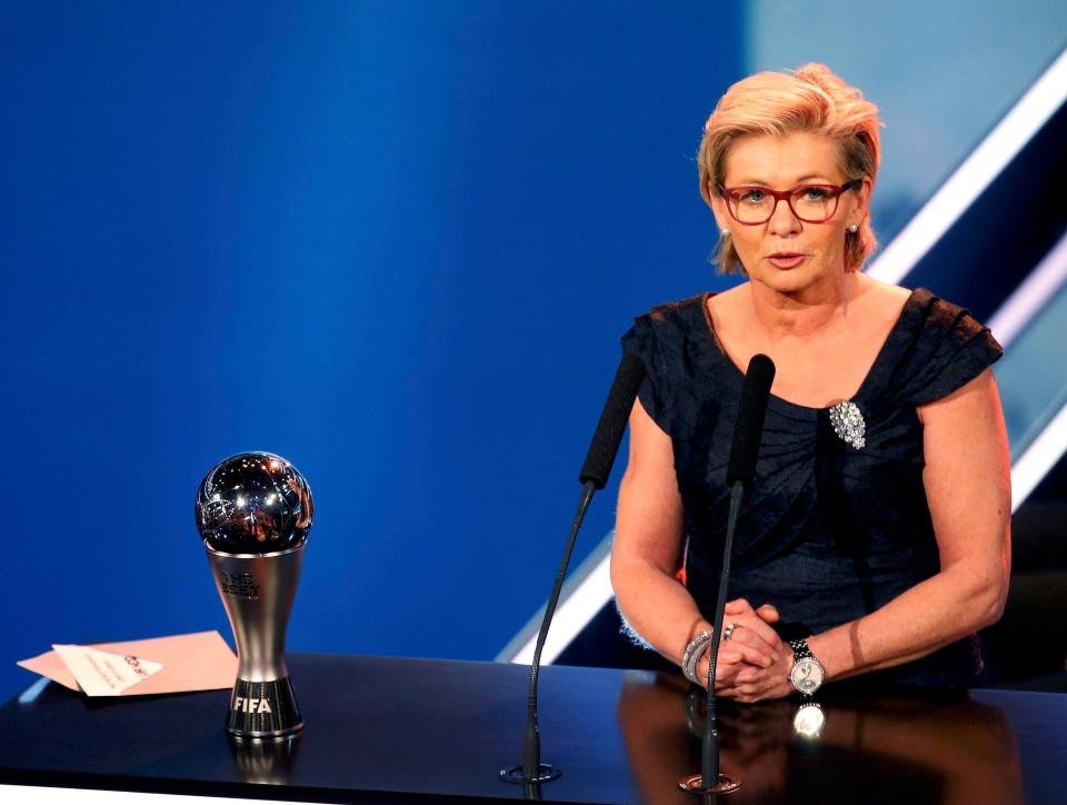  Silvia Neid picked up the award for best women's coach