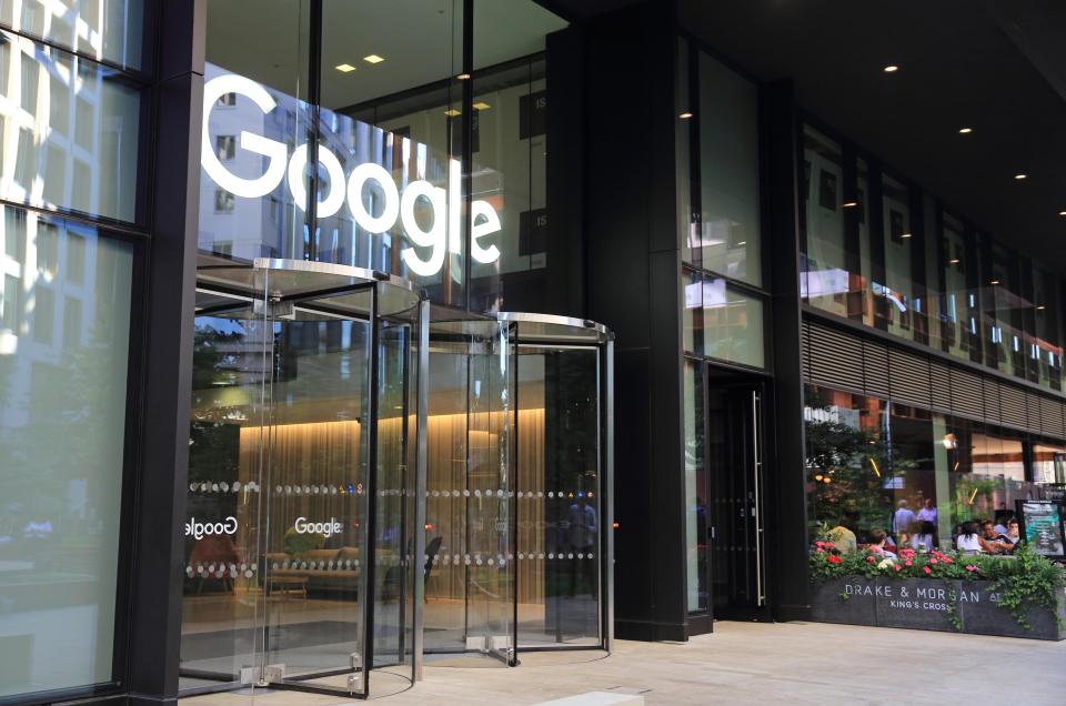  Search giant Google plans to hire 3,000 more people across the UK