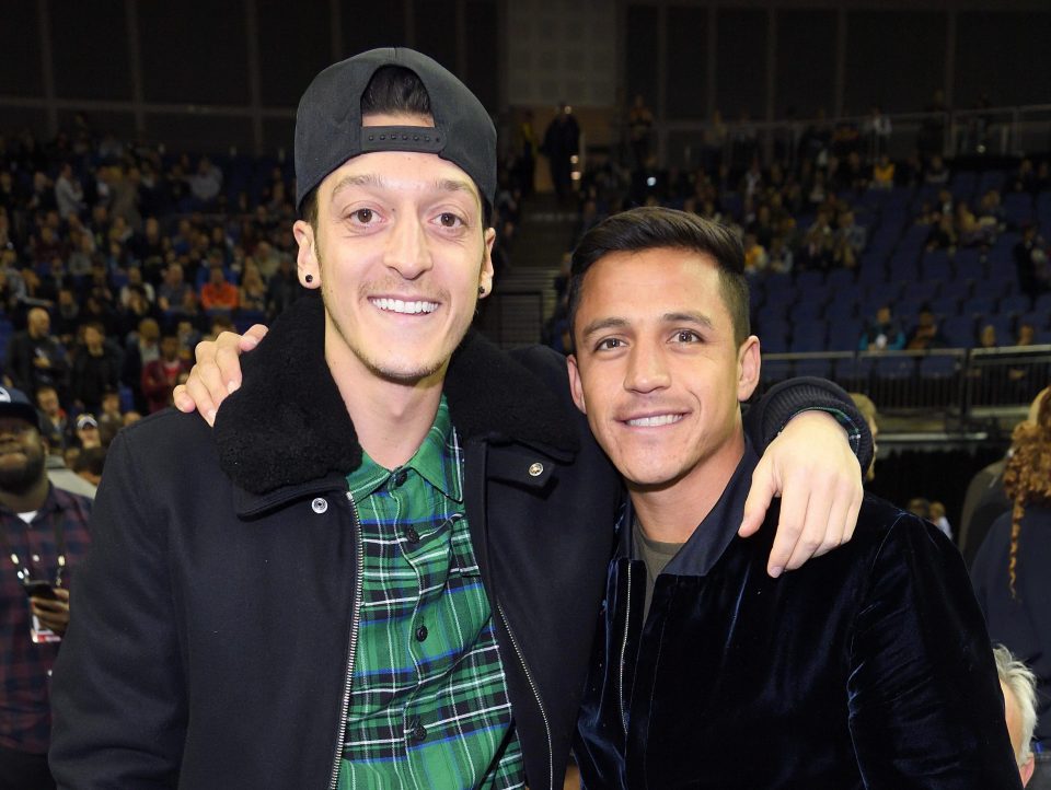  Arsenal say they will not be held to ransom by Mesut Ozil and Alexis Sanchez