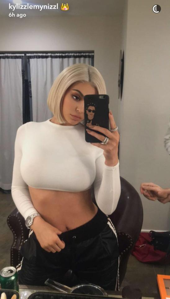  Kylie took to social media to share photos of her new look