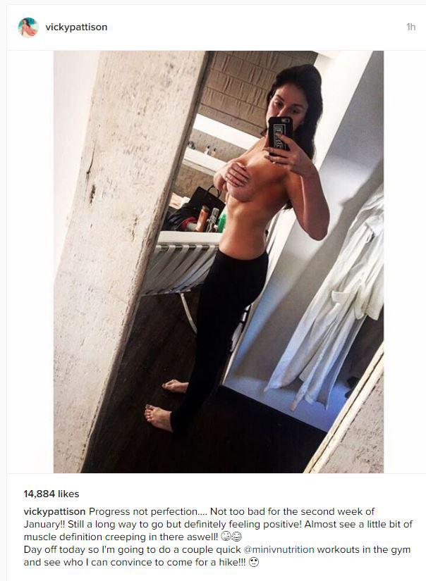  Vicky Pattison wowed fans with an impressive side boob revealing selfie