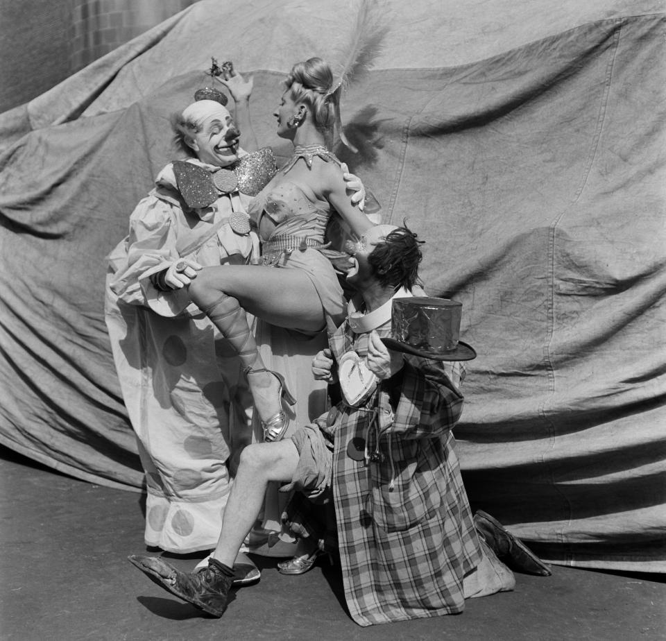  Showgirls can be seen posing in photos from the circus' long history