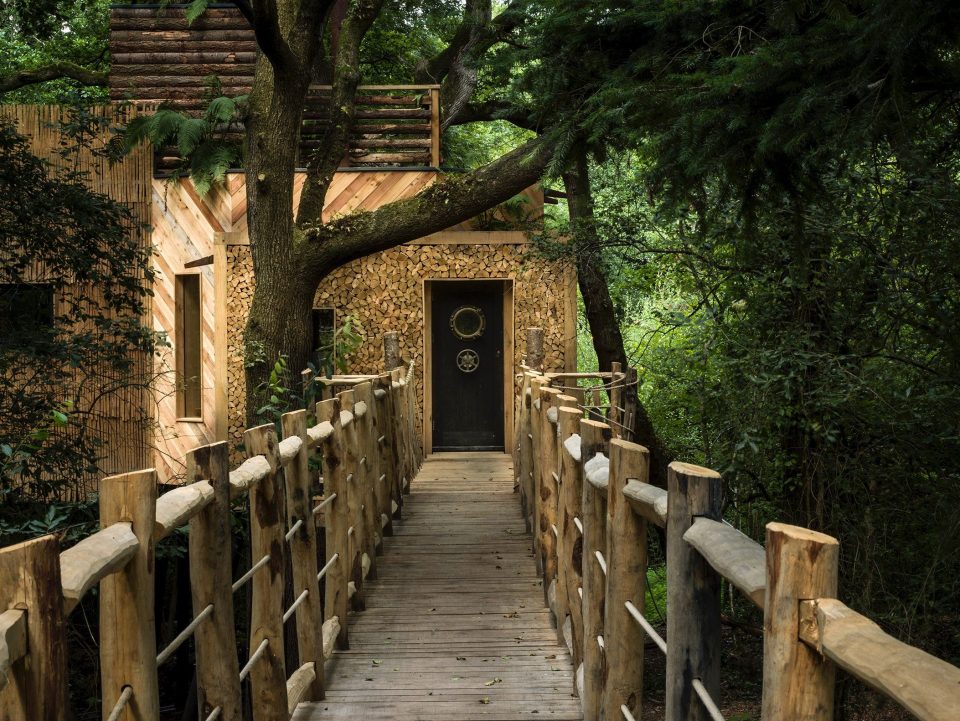  The treehouse also boasts an entrance lobby for coats and muddy boots