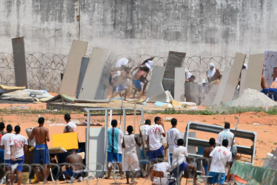  Gangs are still rioting in the Alcacuz prison after unrest first broke out on Saturday