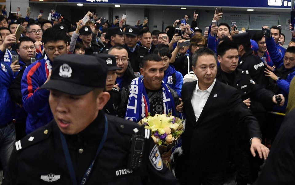  Ex-Premier League forward Carlos Tevez was mobbed by thousands of fans