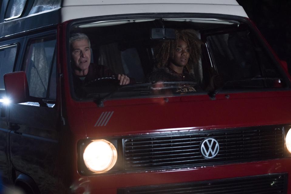  Mac and Lisa knock Cameron over in their camper van