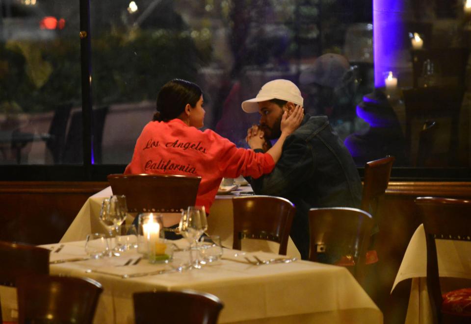  The pair shared a romantic meal together