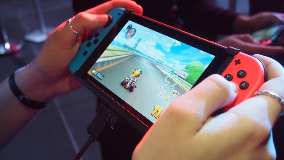  The new Mario Kart 8 Deluxe Edition makes the most of the Switch's portability