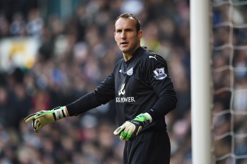  Mark Schwarzer says Leicester must remember 'Fearless Foxes' attitude in relegation battle