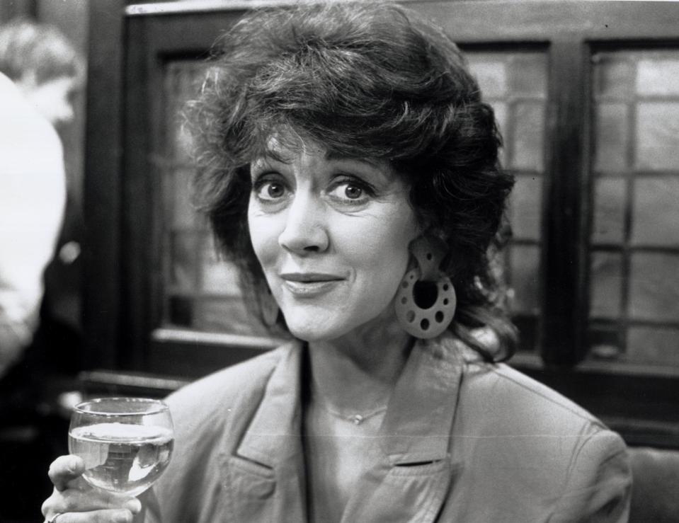  Amanda joined British soap Corrie in the mid-1980s, before being offered a contracted part in 1988