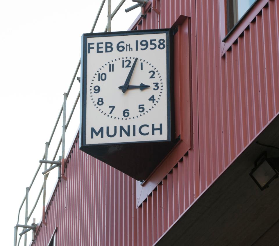  Old Trafford clock is stopped at 3:04 to mark time crash took place