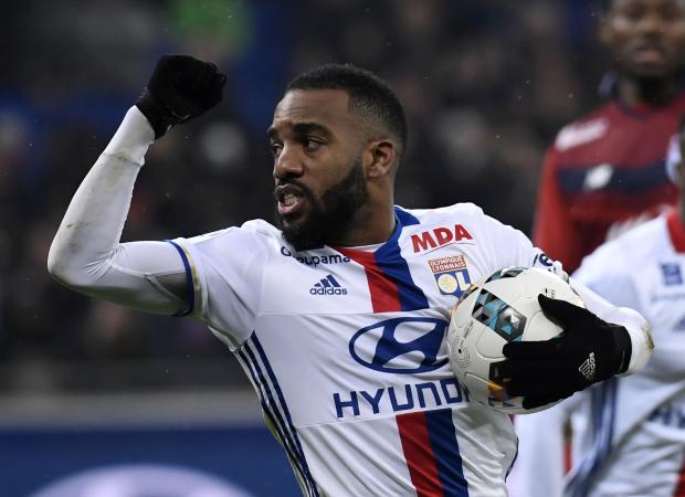 Alexandre Lacazette says he wants to leave Lyon in the summer