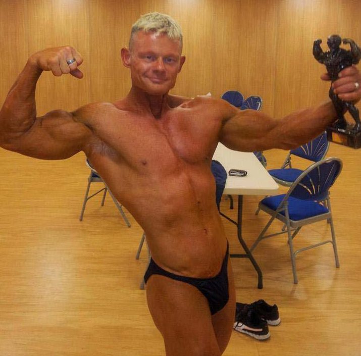  Bodybuilder Richard King is facing a police probe after he and a friend were accused of faking an insurance claim