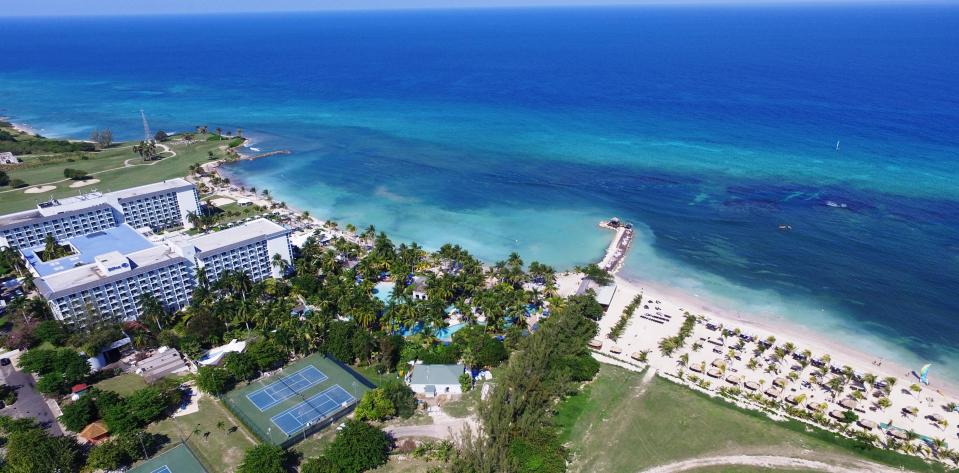  The Hilton Rose Hall in Montego Bay is set in 400 acres of ocean-front lush tropical landscaping