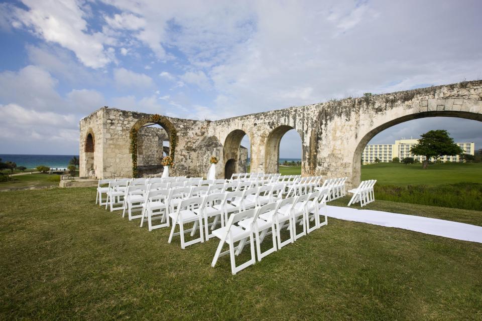  Hilton Rose Hall can be used as a wedding venue