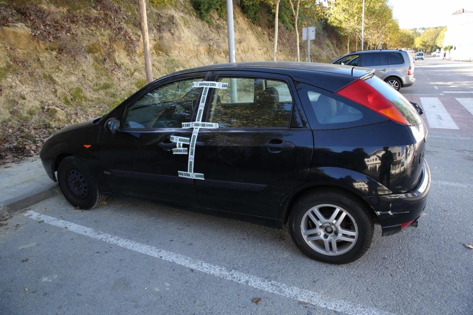  Lisa's abandoned car, which has been sealed by police tape