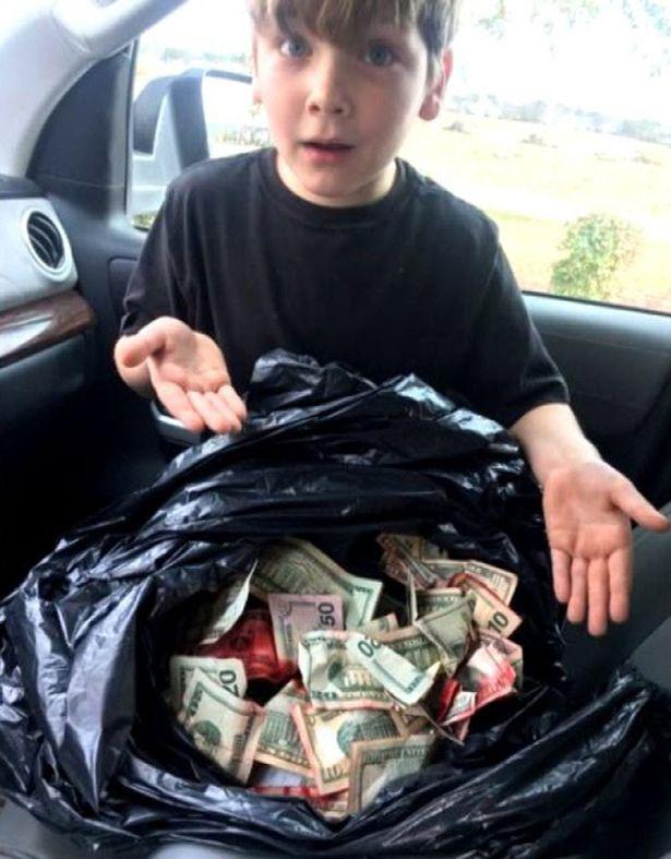  Griffin Steele found a bin full of banknotes as he walked to a shop