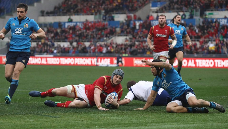 Jonathan Davies started the impressive final 20 minutes - cleaning out the ref as he crossed