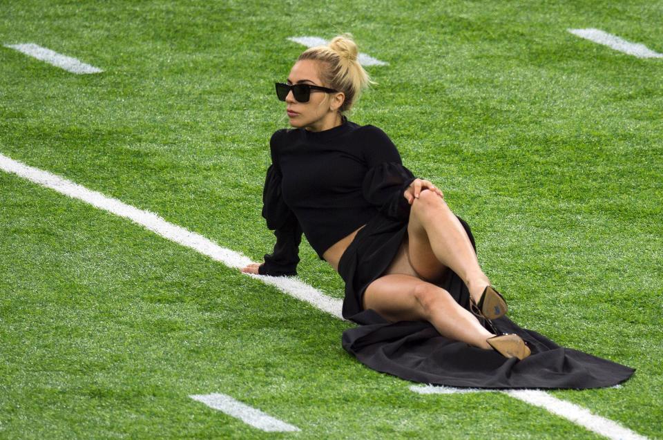  Gaga accidentally flashed her nude pants as she got into position on the floor