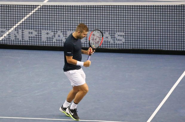 Brit Dan Evans lost out in a mammoth tie in a Davis Cup thriller