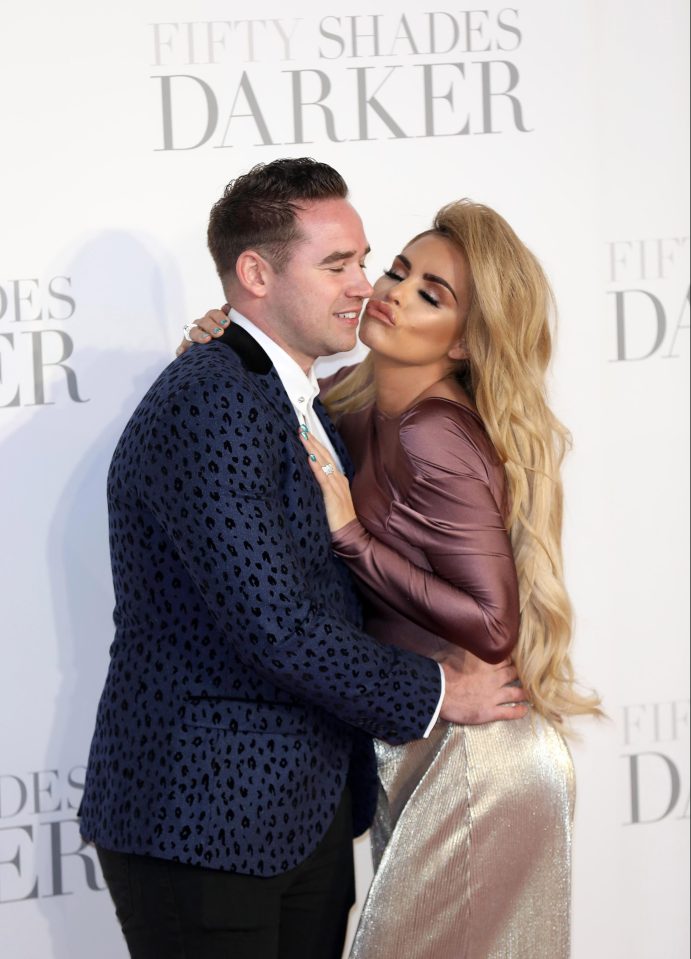  Katie Price put on a loved up display with her husband Kieran Hayler