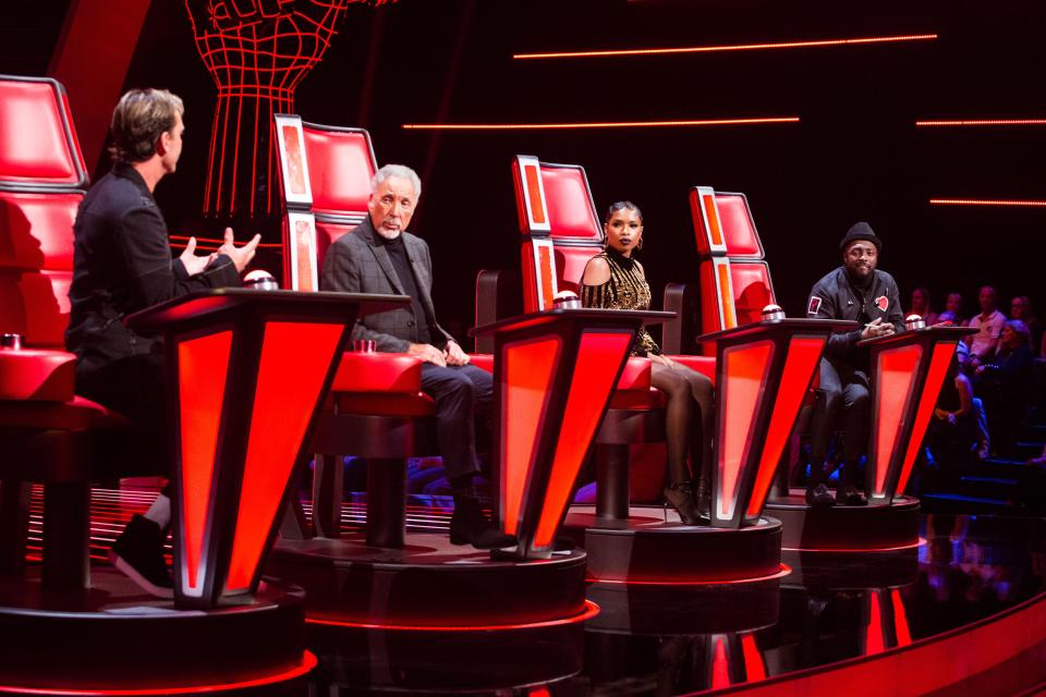  All four coaches on The Voice turn for one singer on Saturday night