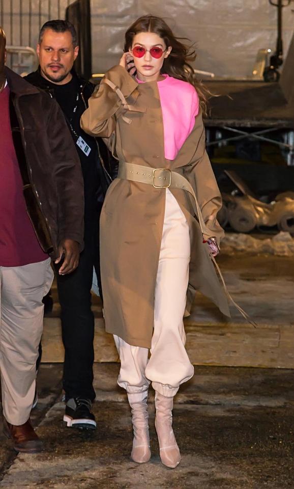  Gigi Hadid matched up in a camel-coloured outfit