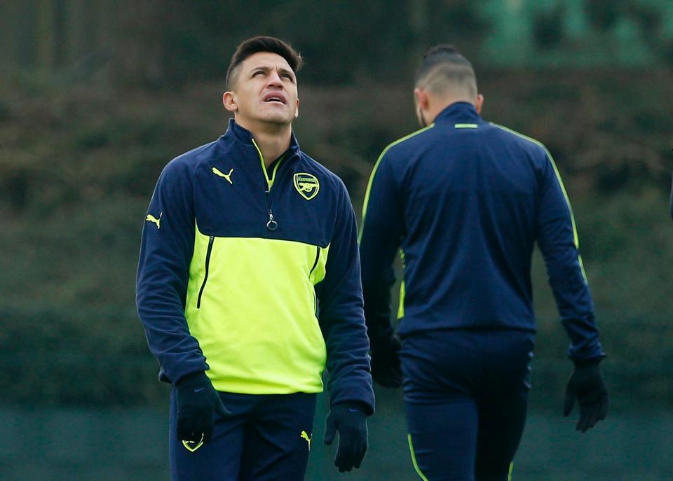  Alexis Sanchez looks set to lead the line for Arsenal once again