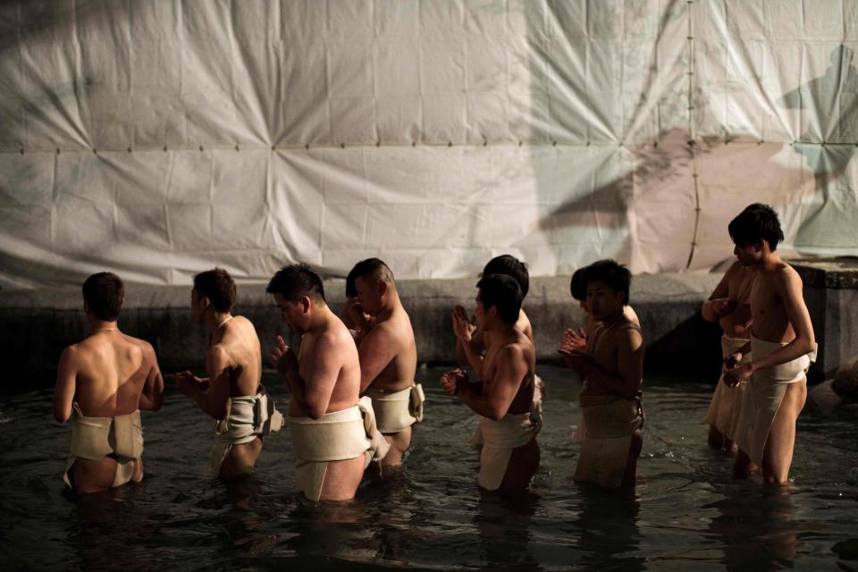  The participants must first purify themselves in a freezing fountain before entering the temple