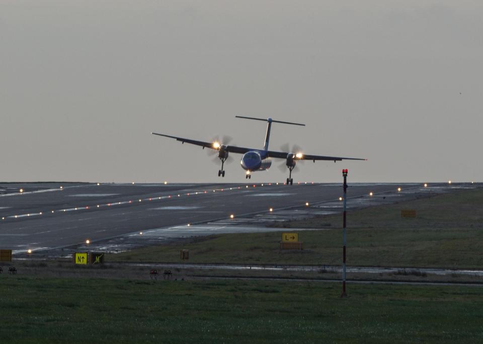  Several planes didn't have the smoothest landings at the Yorkshire airport, with this Flybe arrival from Belfast appearing to tilt as it landed