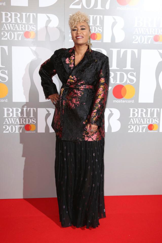  Emeli Sande won the first award of the night