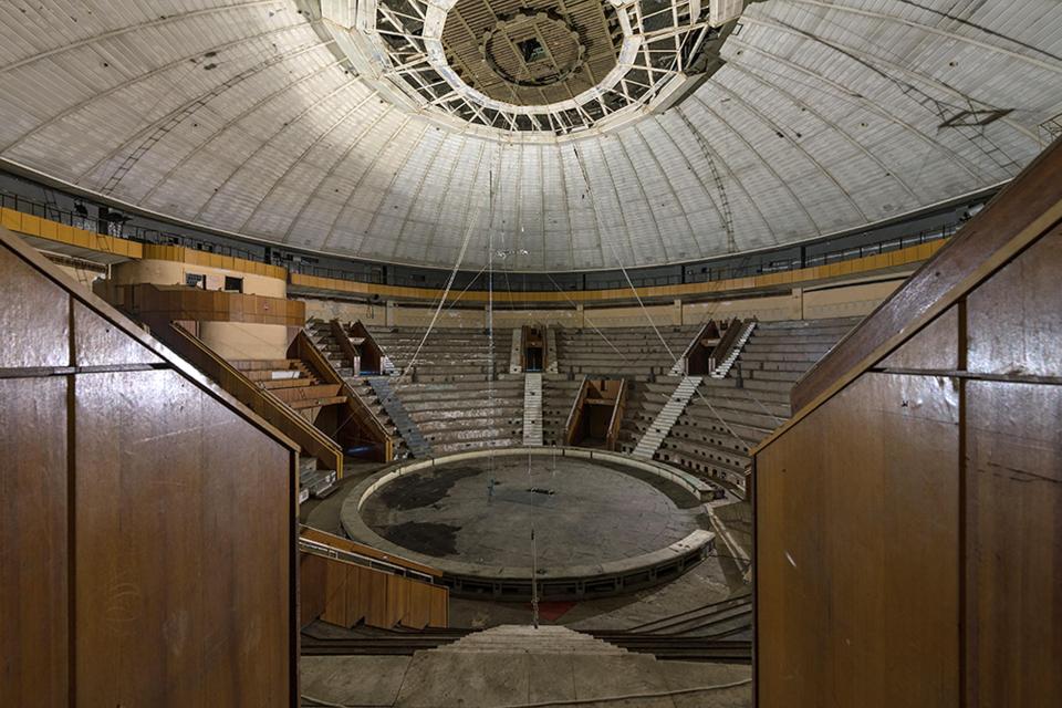  Eeries photographs have revealed the wrecked remains of a Soviet Circus that now lies abandoned