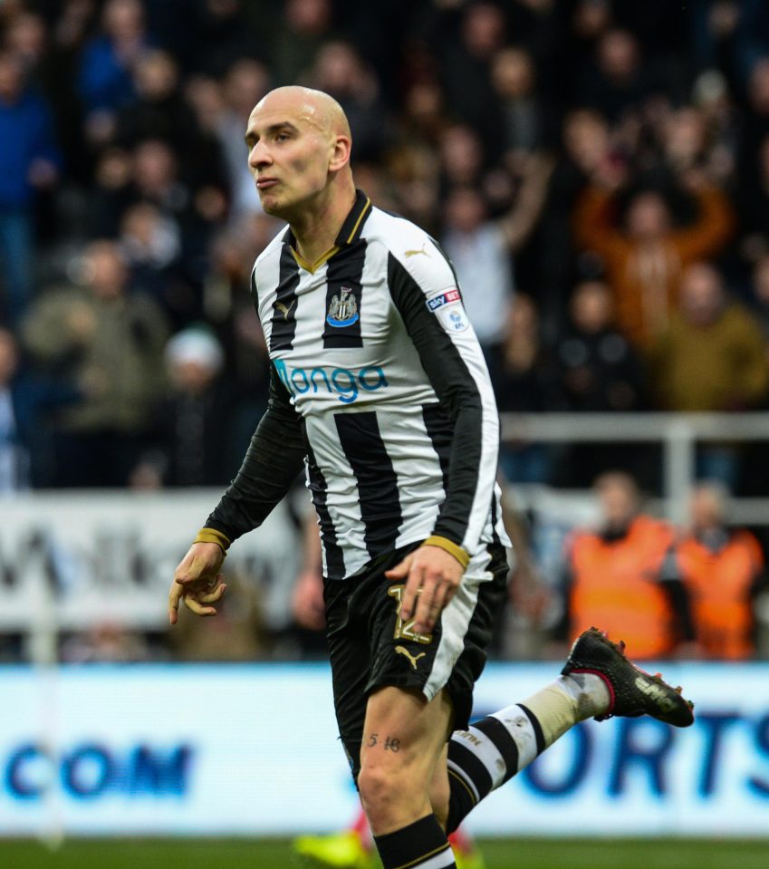  Former Swansea star Jonjo Shelvey celebrates his side getting back into game against Bristol City