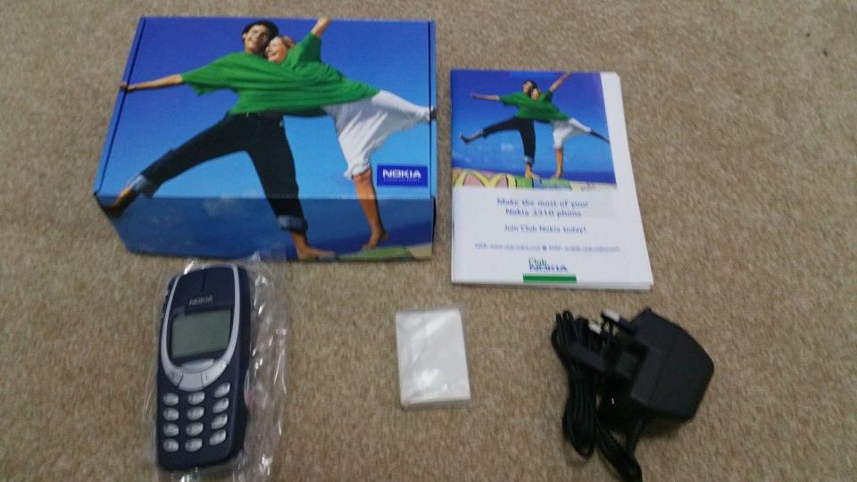  The phone was sold with its original manual, charger and box