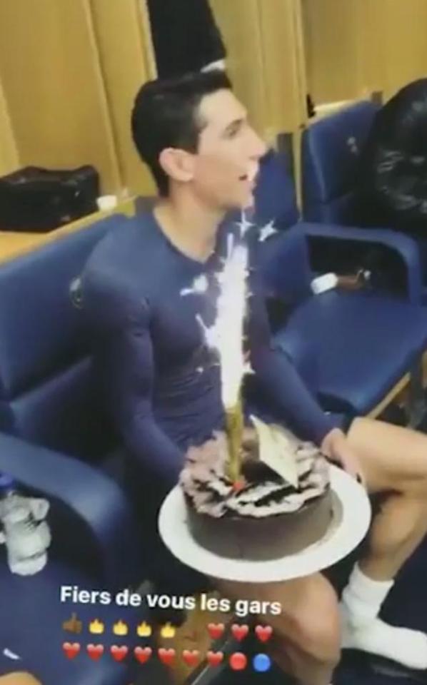 Angel di Maria celebrates his birthday in the dressing room after the game