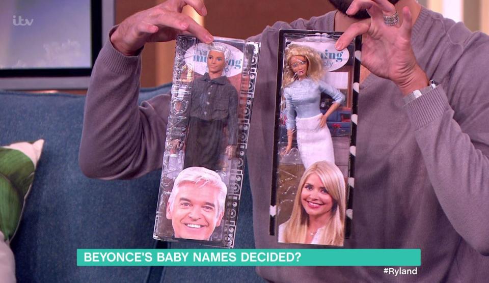  Rylan presented them with the dolls, which were wearing the same clothes as what the presenters had on that day