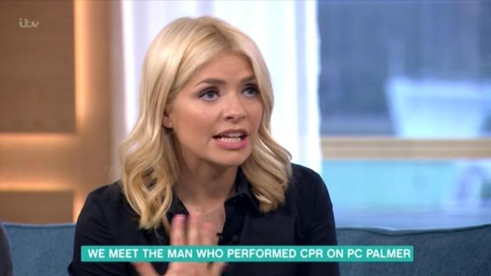  Holly Willoughby couldn't hold back the tears as she met a man who'd tried to save Keith Palmer