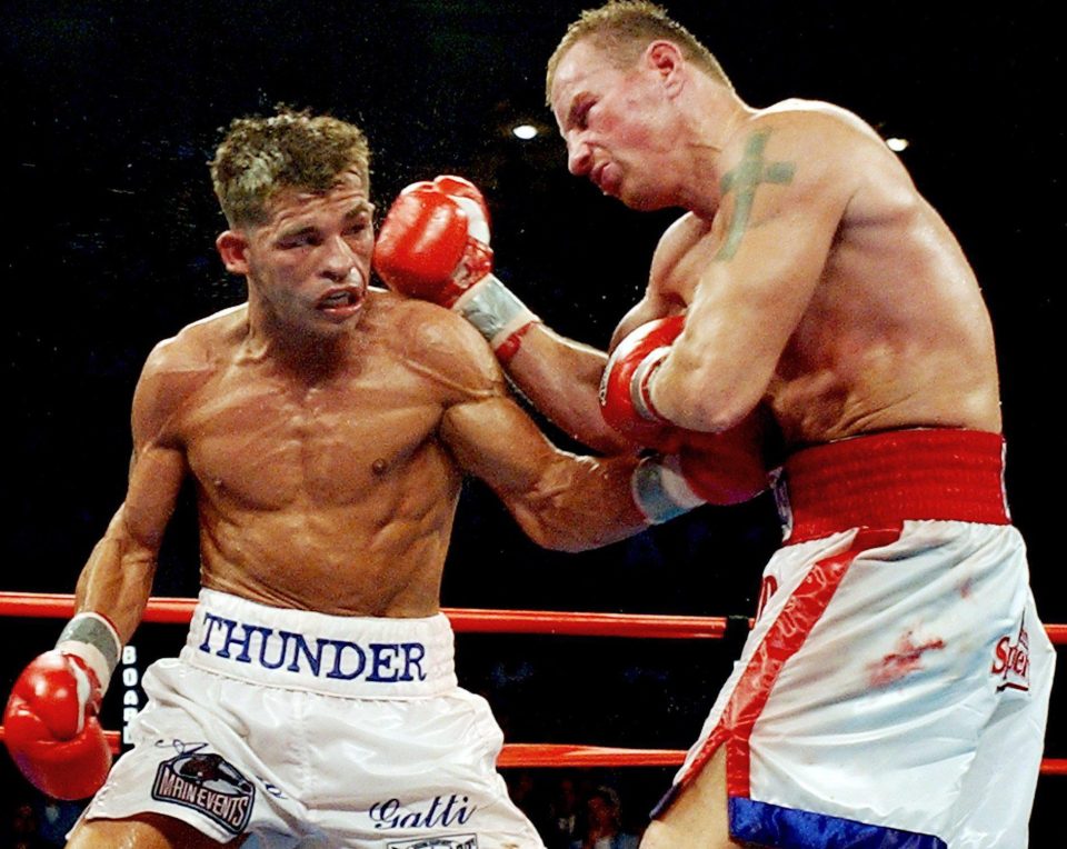 Arturo Gatti (L), from Jersey City, New Jersey, connects to the body of Mickey Ward