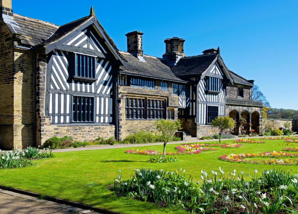  Upon her aunt's death in 1836, she inherited the family estate, Shibden Hall, from which she drew a reasonable income