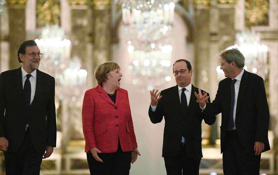  EU leaders met in the Palace of Versailles yesterday