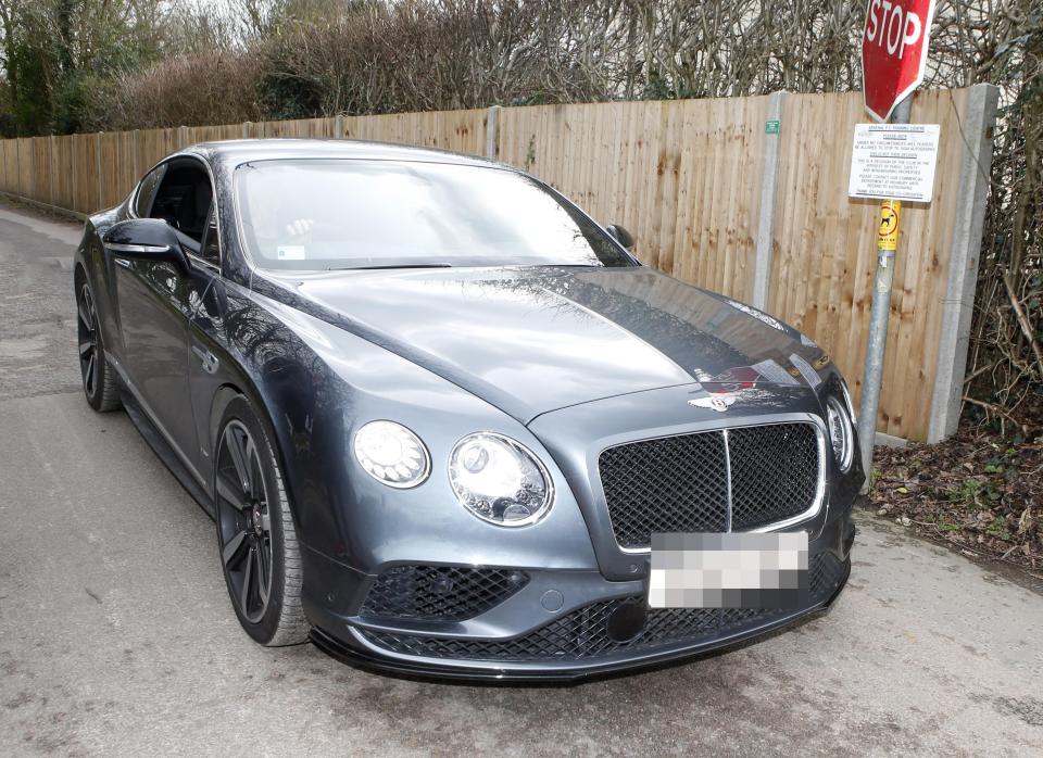  £150,000 . . . Alexis Sanchez's luxury Bentley Continental GT