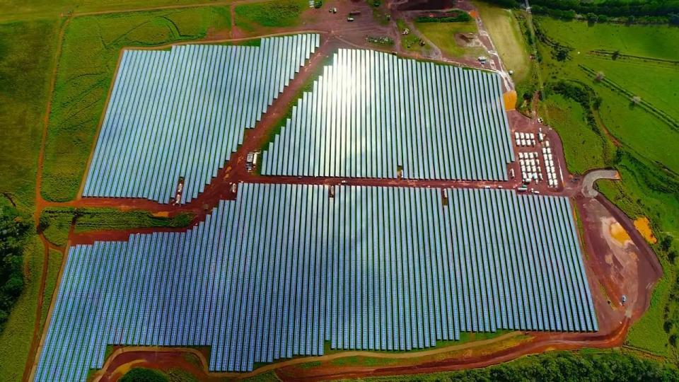  The solar farm in Kauai has 54,978 solar panels