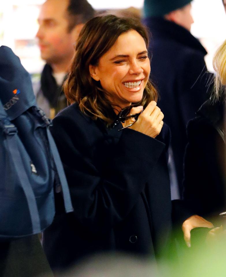  Victoria Beckham was caught on camera smiling during a grocery shop