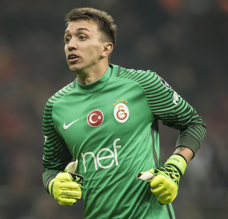  Galatasaray's Fernando Muslera is being seriously considered by Chelsea