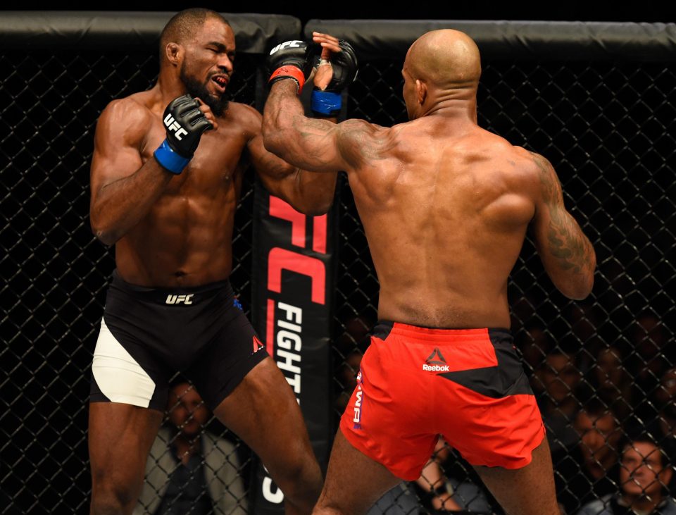  Jimi Manuwa knocked out Corey Anderson with a trademark left hook